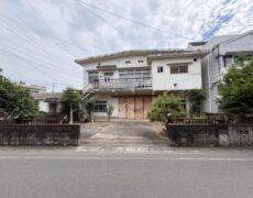 背面 (外観)