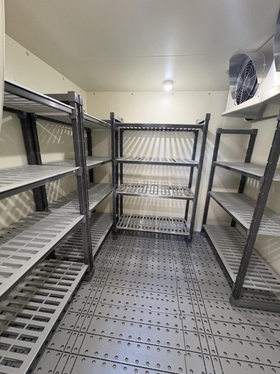 大型冷蔵庫内部 大型冷蔵庫内部